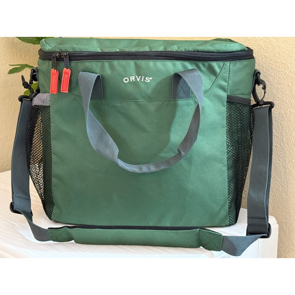 Orvis Green Fly Fishing Gear Boots Wader Divided Carry tote or Cooler, EUC